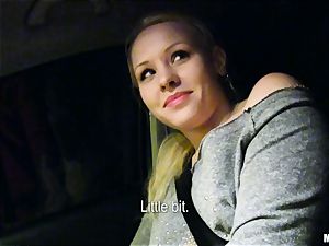 lovely Lola Taylor gets delicious fucking on the back seat